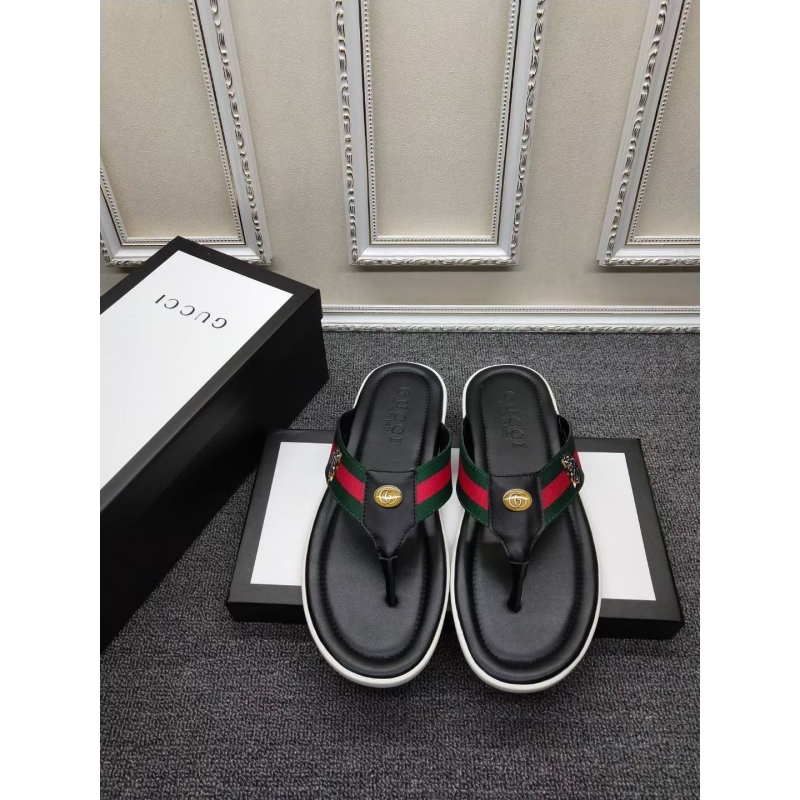 G*u*i slippers